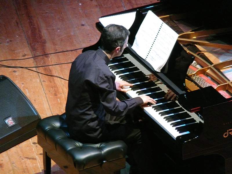 Andrea Bacchetti - Un ritratto Andrea Bacchetti - Un ritratto